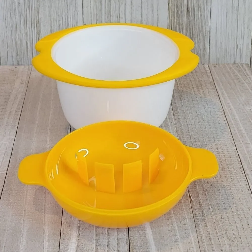 IncrediEgg Microwave Egg Cooker